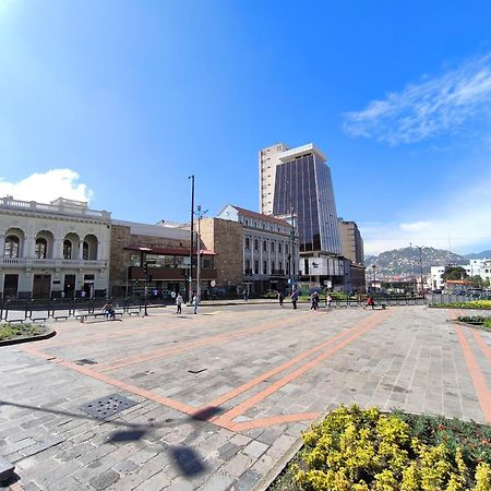 Casona 1914 Quito - Gothic Cathedral View Rooftop Exterior photo